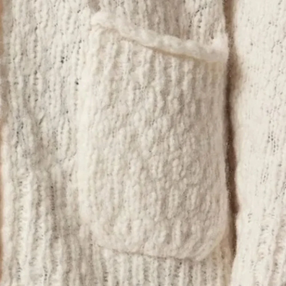J. CREW ivory Relaxed Cardigan in Textured Yarn oversized boxy fit NWOT - Large - Picture 8 of 11